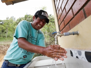 Asociatividad: Un Enfoque Sostenible en Agua y Saneamiento Rural