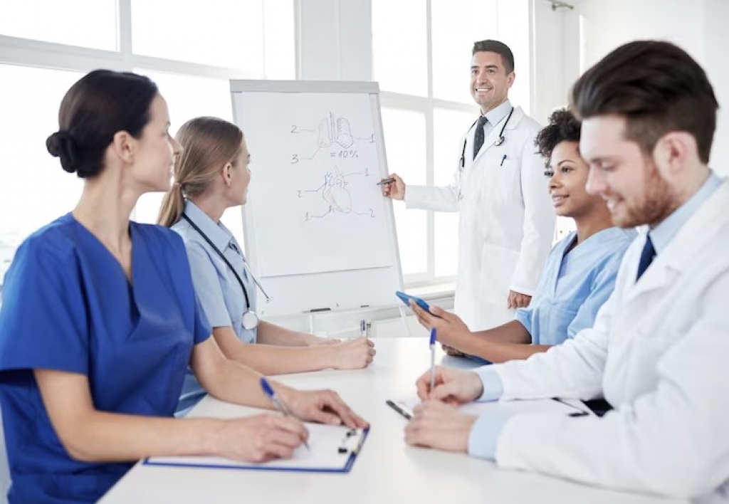 Dirección y Gerencia de los Servicios Médicos