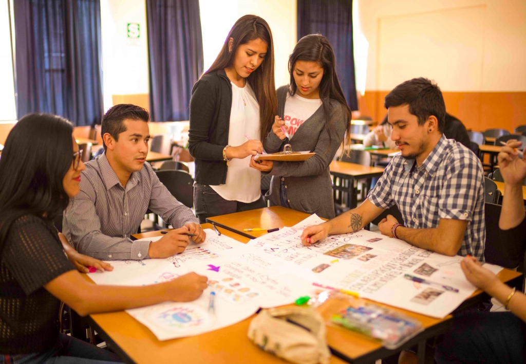 Asistente de Desarrollo Humano ULE y Programas Sociales