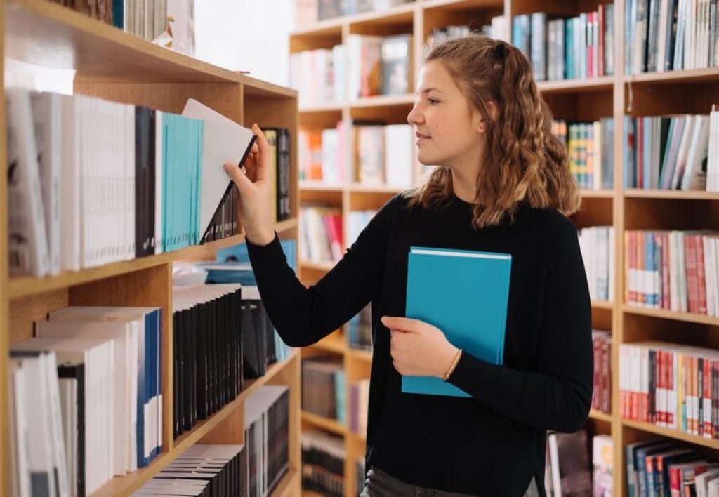 Bibliotecario II