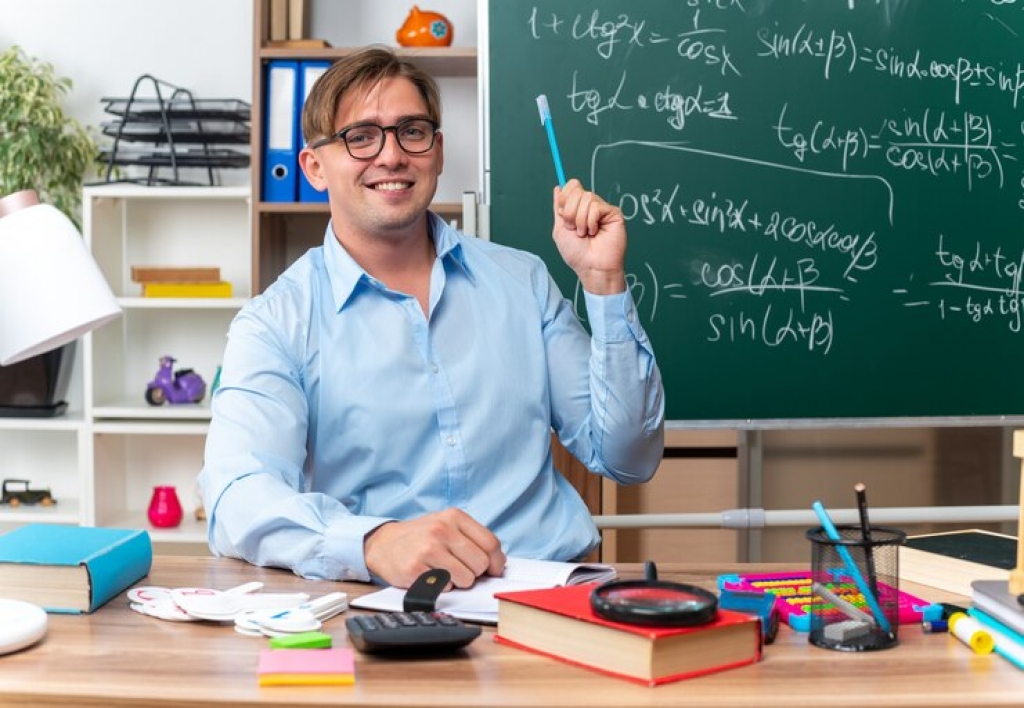 Especialista en Educación II