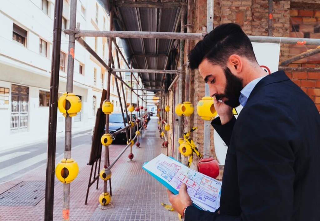 Especialista en Habilitaciones Urbanas y Catastro