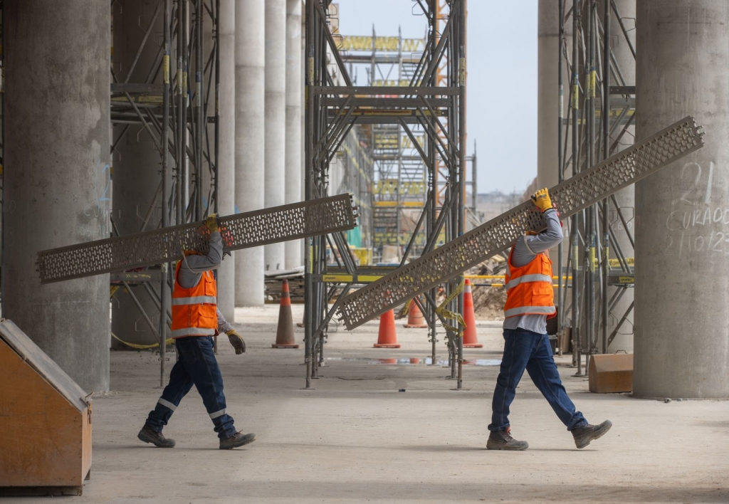 Especialista en Estudios y Proyectos de Infraestructura