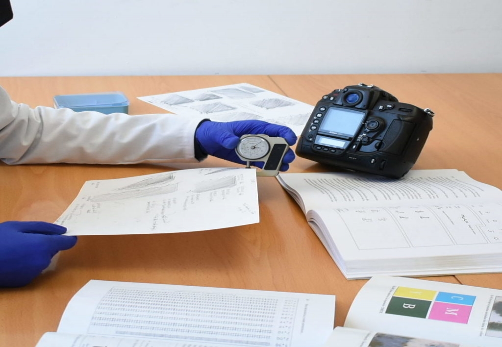 Documentoscopía Forense