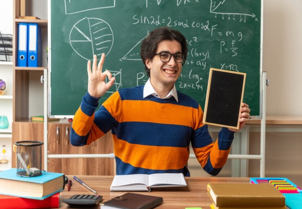 Educación Matemática para Profesores de Secundaria y Media