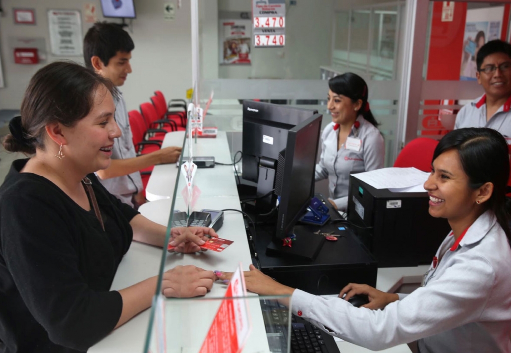 Cajero Bancario y Comercial